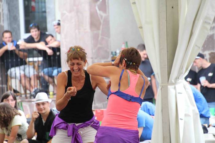 Lotsak ez du lekurik salontz 24 1565373546778