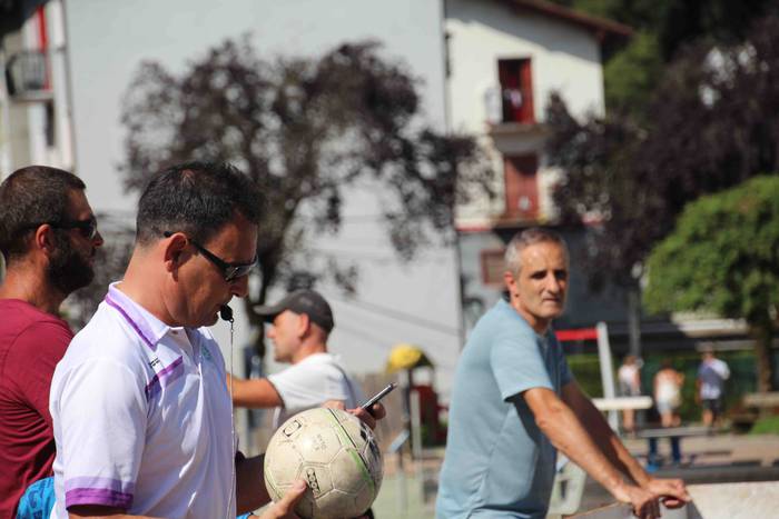 Kirol pixka bat, festan bete 24 1566471424133