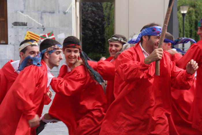 ADUNAKO AMA BIRJINAK 2017. A 65 1502799260923