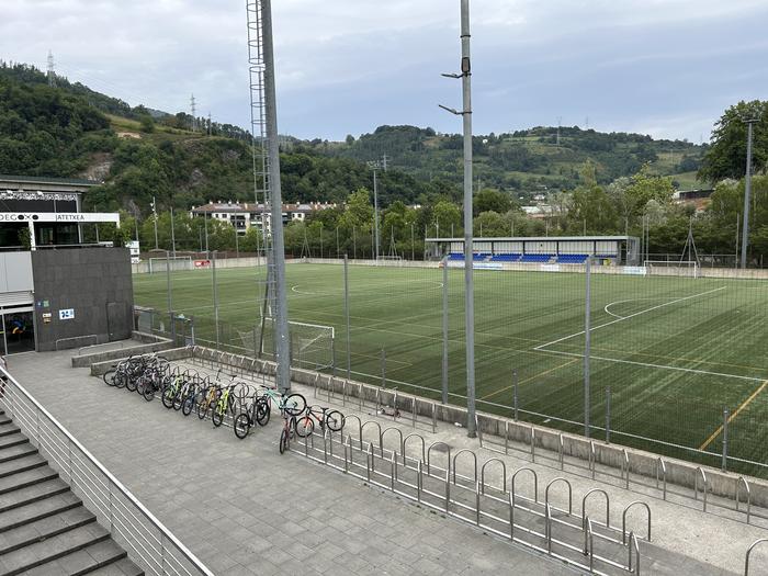 Bi zauritu Tolosan jokatutako Donosti Cup txapelketako partida batean