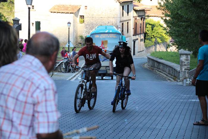 Mailot horia parte hartzaile guztientzat 40 1471109943166