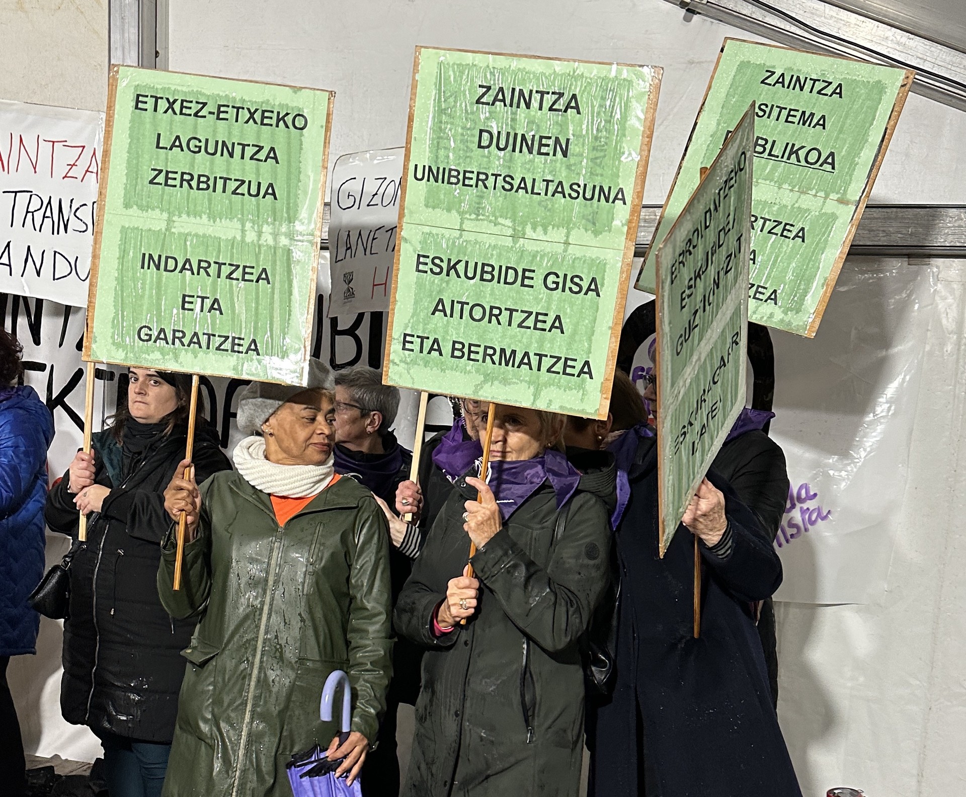 Zaintzak, emakumeak eta feminismoa