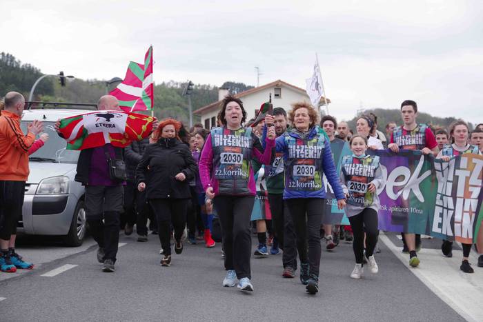 korrika, furgonetatik, Anoet 59 1649421146777