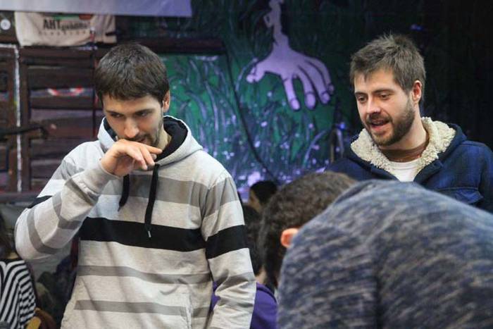 Zutik iraun aurretik, bazkal 15 1513435887909