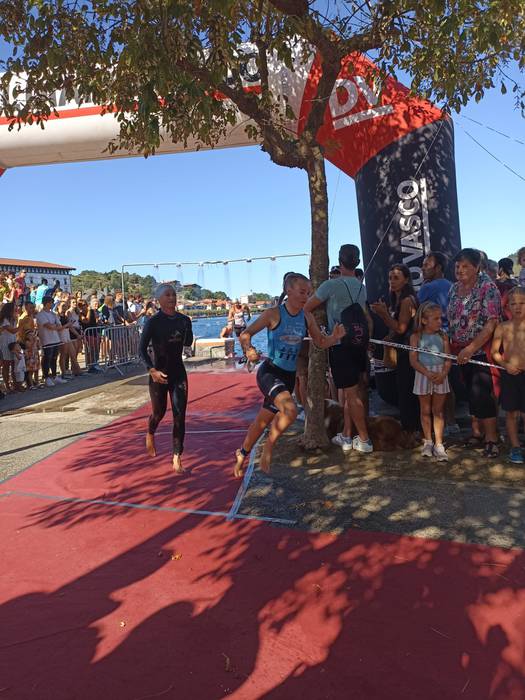 Triatloi taldeko emakumezkoa 7 1663169277343