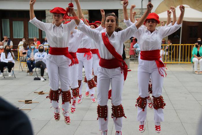 Berastegi san joan dantzak 2 7 1628618929545