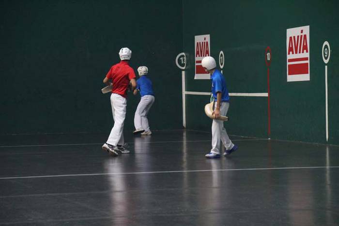 ZESTA PUNTA ELOLAREN OROIMEN 28 1512735430636