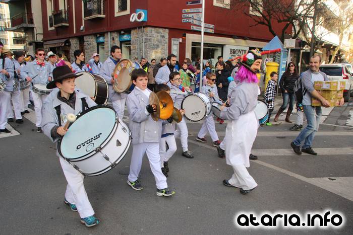 ostegun gizena 2016 zezen plaza 5 1454608258772