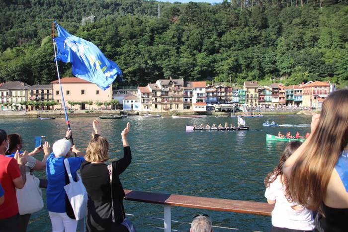 Bandera etxean geratu da 72 1594498865793