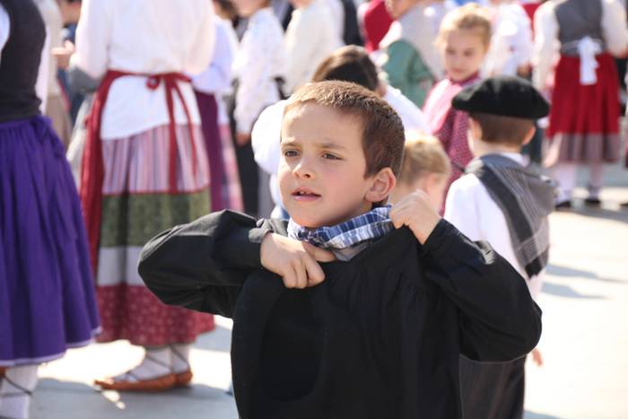 Dantzari Txiki eguna Ibarran 2016 16 1464428070230