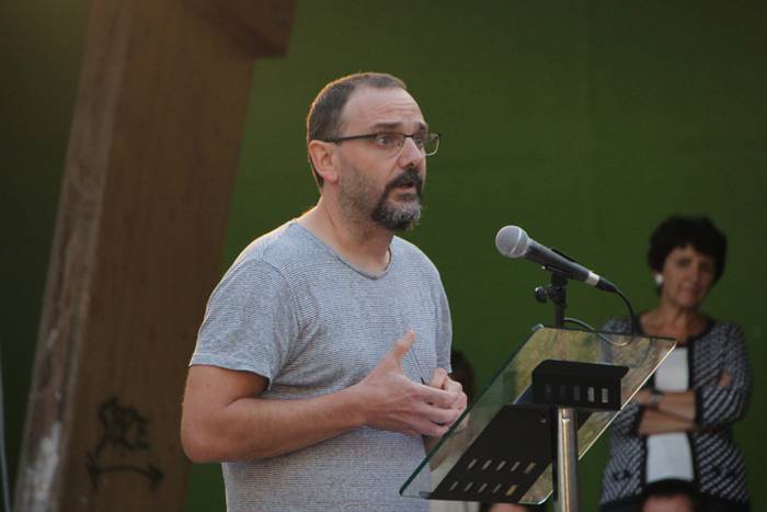 "Egin ezazue zuena eta izan  5 1505992445735