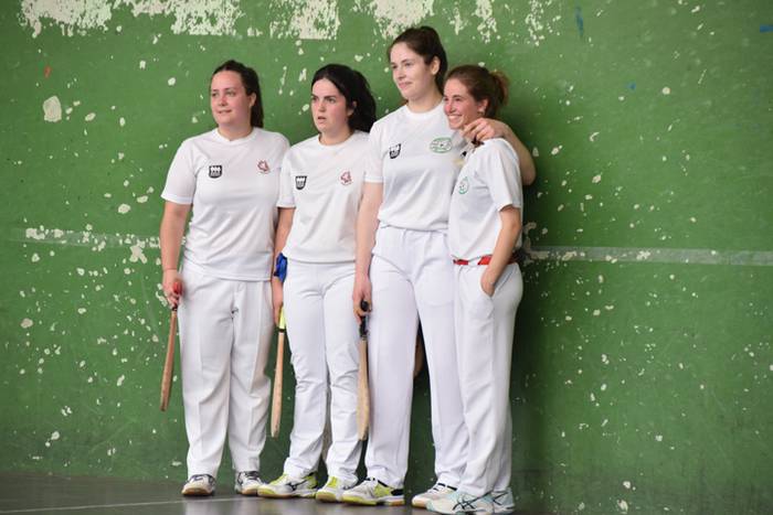 Giro onean ari da ospatzen B 9 1527960674976