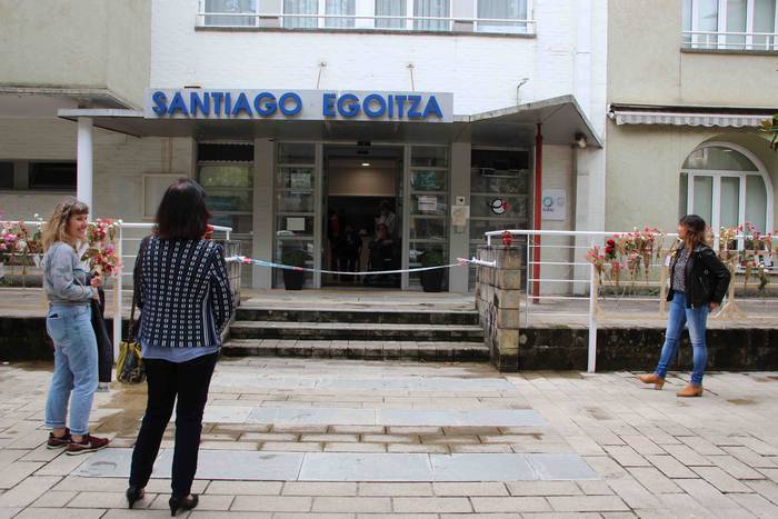 Esker hitzak, loreekin 23 1592050827250