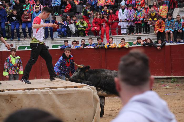 Ikuskizun polita, lehen zeze 11 1487873511105