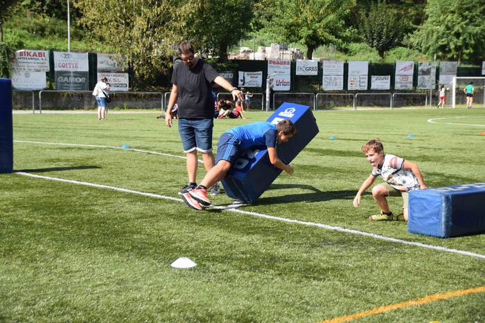 Motor eta errugbi zaleen bil 123 1535805488769