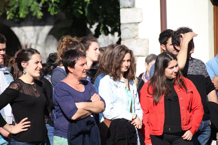 Pettarra eta Aiztondo, bat 9 1494092375882