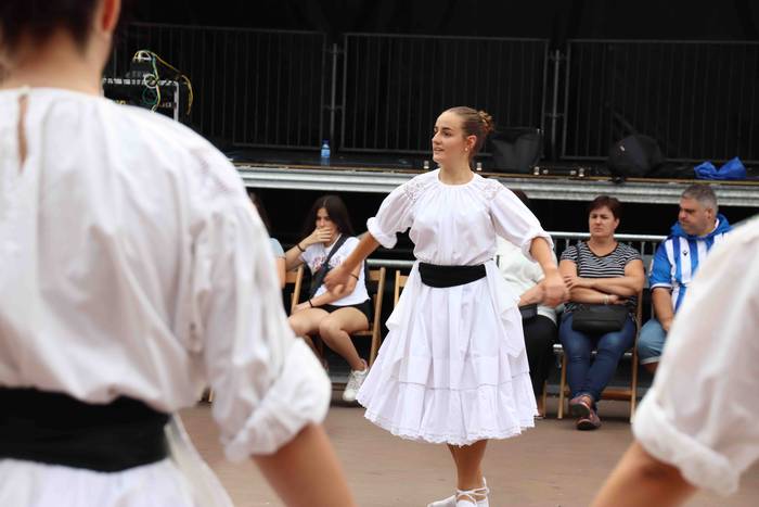 Soka dantza Santioak 2022 26 1658770614314