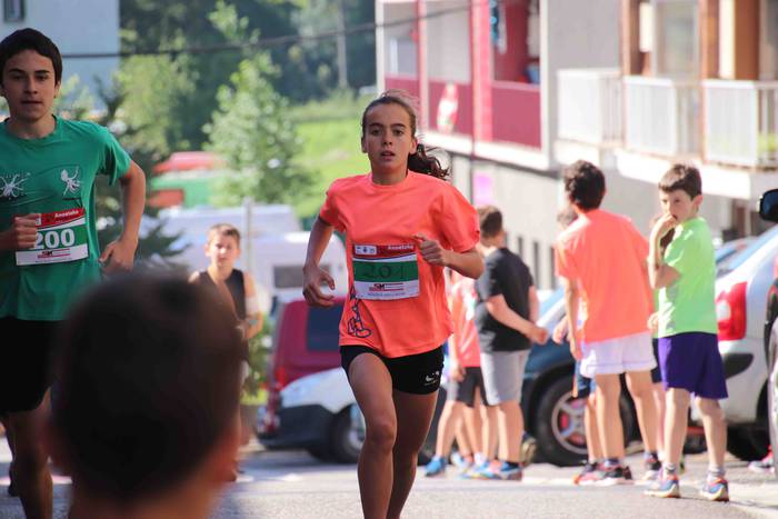 Anoetako haur krosa 66 1529746617708