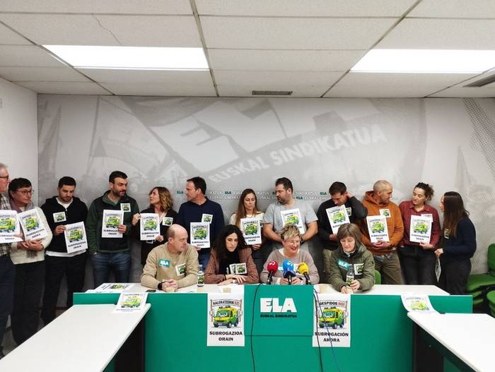 ELAk anbulantzietako langileen subrogazioa exijitu du