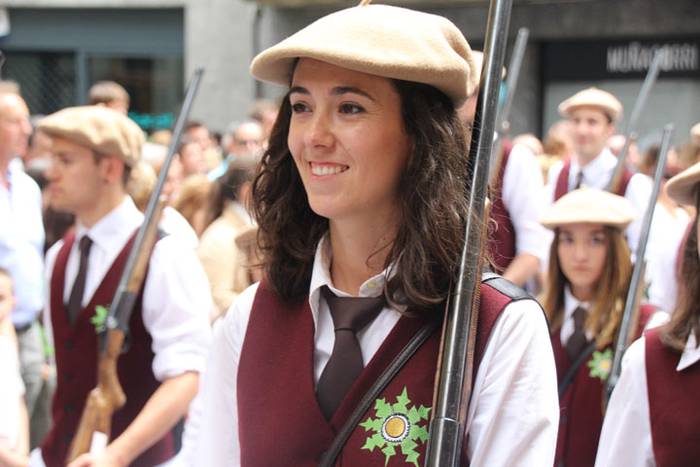 Santuek eta dantzariek poztu 141 1498312966629