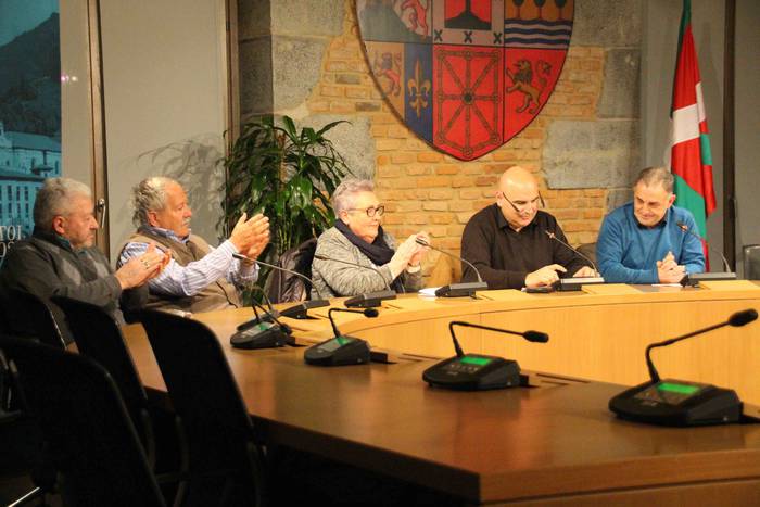 Inauteriei buruzko liburua e 9 1548678561871