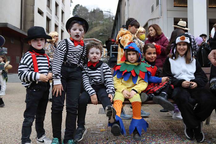 Konpartsa eta mozorroak Zald 3 1645972610649