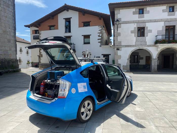 Abaltzisketarrek ere probatu dute  gidaririk gabeko autoa