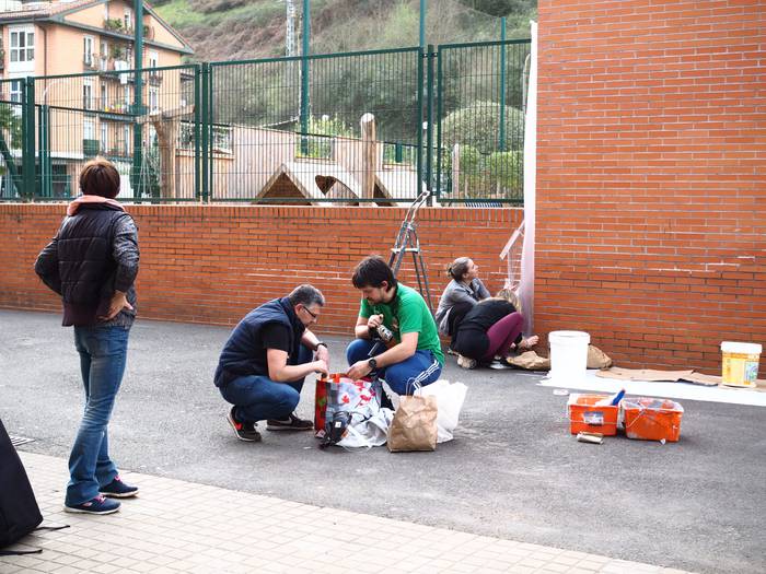 Alegiako eskolako patioa, er 6 1648455359951