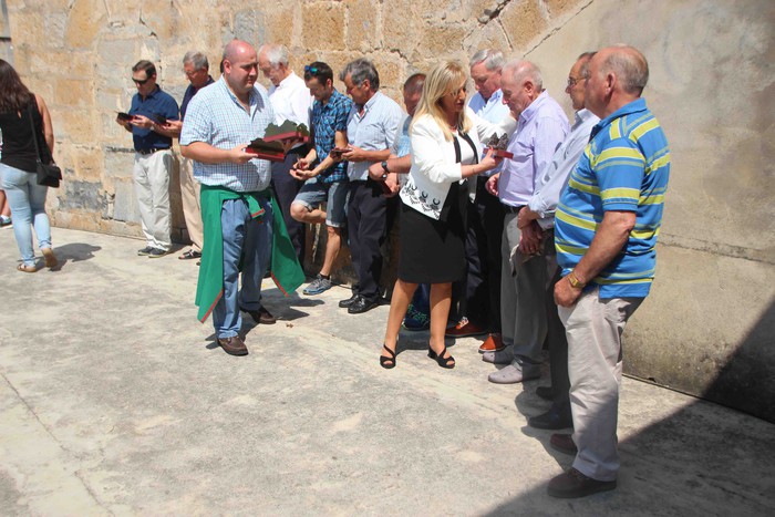 Emakumeak dantzari, lehenengo aldiz soka dantzan - 9