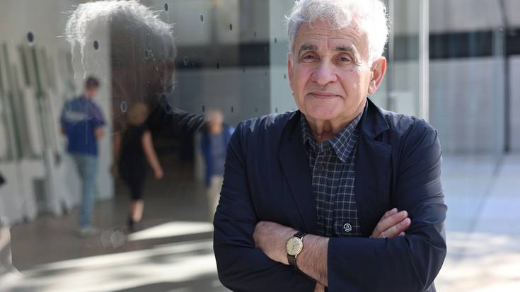 «Nahiago dut pixka bat estrabagantea izatea, 'petit bourgeois' izatea baino»