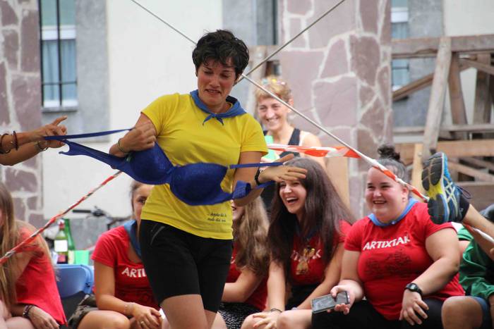 Lotsak ez du lekurik salontz 5 1565373537523