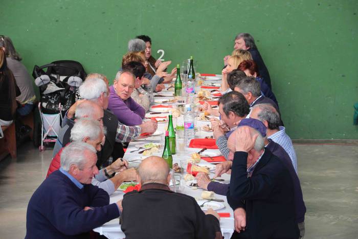 Txekor jateak 110 lagun elka 12 1556719675191