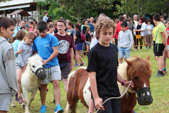 Izaskun auzoan ere bada fest 14 1560016406875