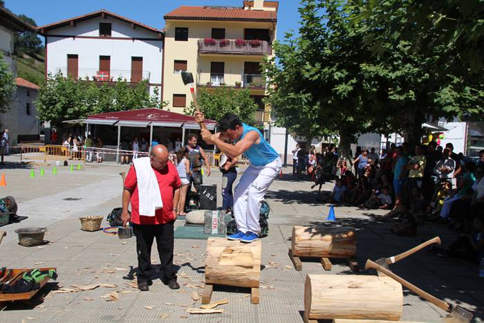 Eguna kirola eginez hasi dute Amezketan 31 1472039811657