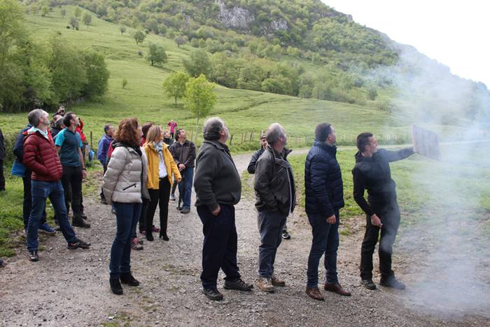 Maiatzak 1, Larre Irekiera E 19 1525187041051