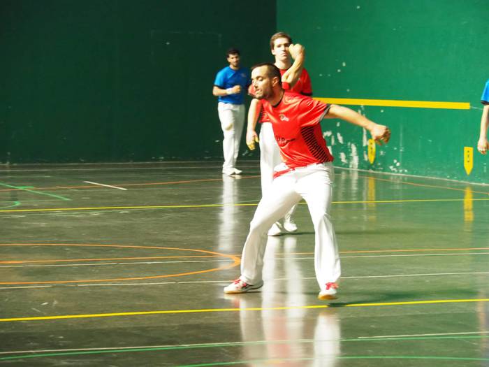 Oinatz Bengoetxea, alegia, 2 12 1649064040771