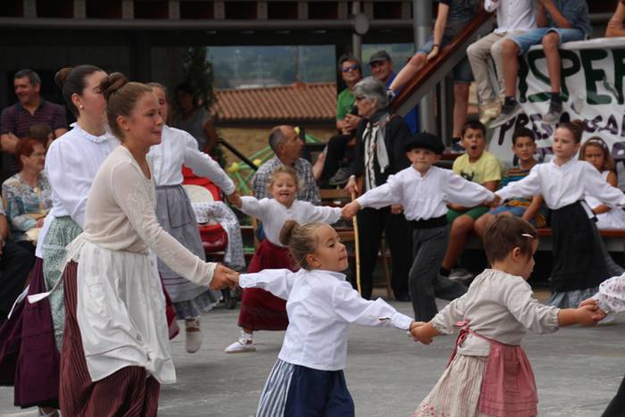 ADUNAKO AMA BIRJINAK 2017. A 22 1502798976063