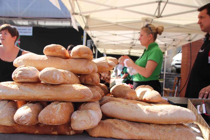 "Ibarra, Azoka eta Piparra" 52 1537103208006