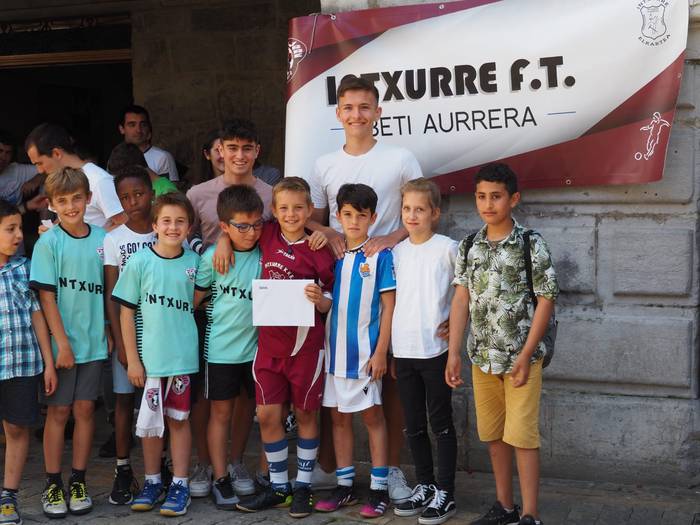 Intxurre Futbol Taldeak giro 5 1653985638801
