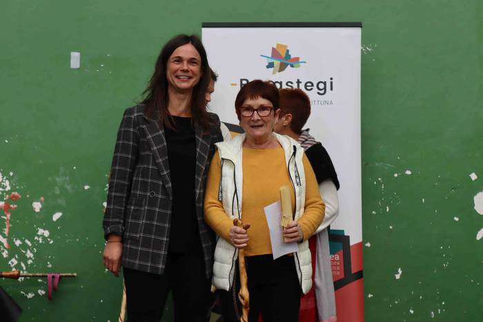 Sari guztiak banatu dituzte, 55 1667751739363