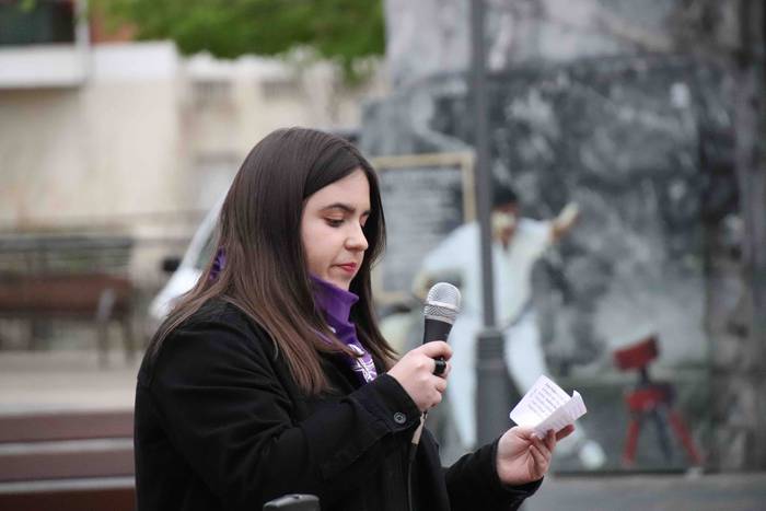 Emakumeen aldeko mosaikoa eg 12 1583688970434