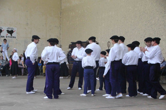 Bedaioko ingurutxoa, inoizko jendetsuena - 42