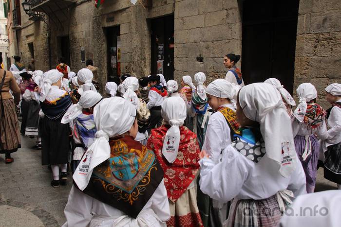 Dantzari Txiki eguna Tolosan 2016 32 1458400069447