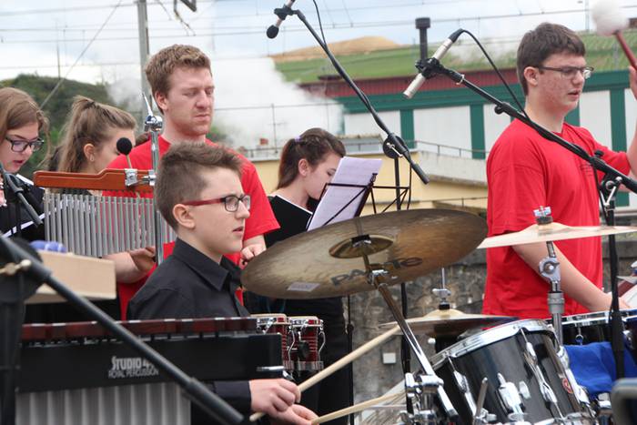 Emusik emanaldia Zizurkilen 16 1462636001415