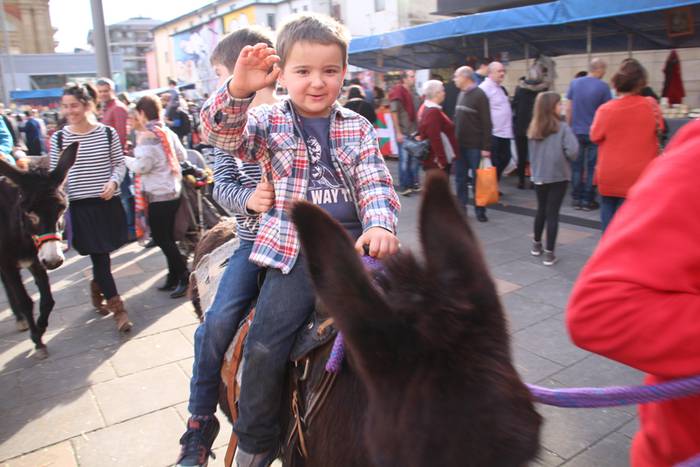 Tolosa Gabonetako Azoka berezia 2015 72 1450532641206