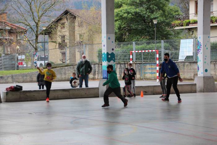 Haurrek kirol ezberdinak pro 37 1608389682339