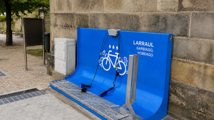 Larraulen bizikletak aparkatzeko eta garbitzeko gune bat ahalbidetzea proposatu du EAJk