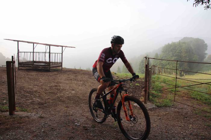 Mendi bizikleta lasterketare 41 1660377624818