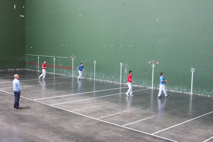 Pilotariei eta aizkolariei b 1 1557927107702