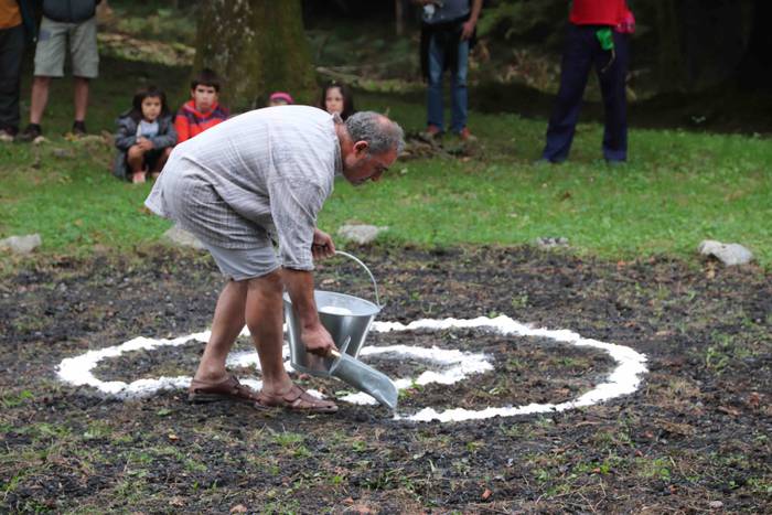 Zumetari omenaldi "intimoa"  22 1599334869239